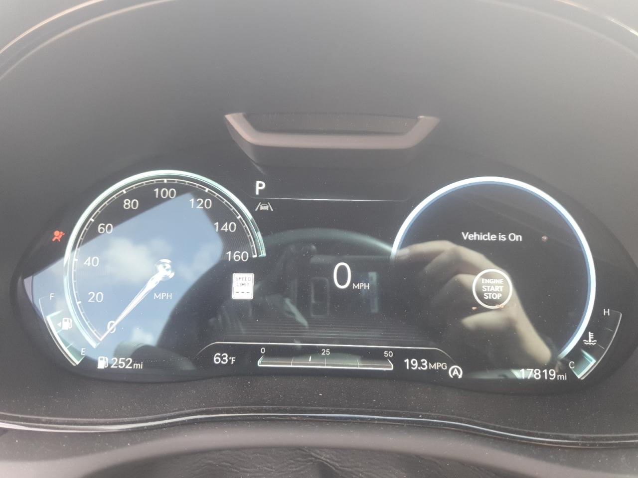 2023 GENESIS GV70 BASE VIN:KMUMADTB9PU100827