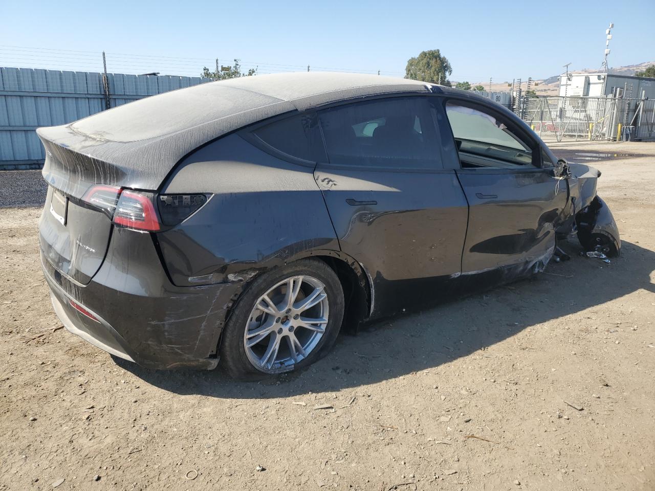 2024 TESLA MODEL Y  VIN:7SAYGAEE2RF006196