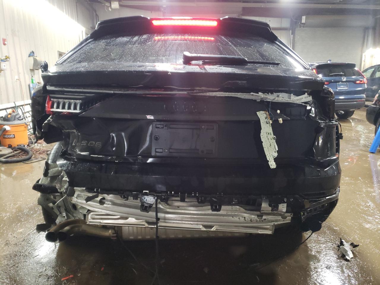 2023 AUDI RS Q8  VIN:WU1ARBF15PD007165