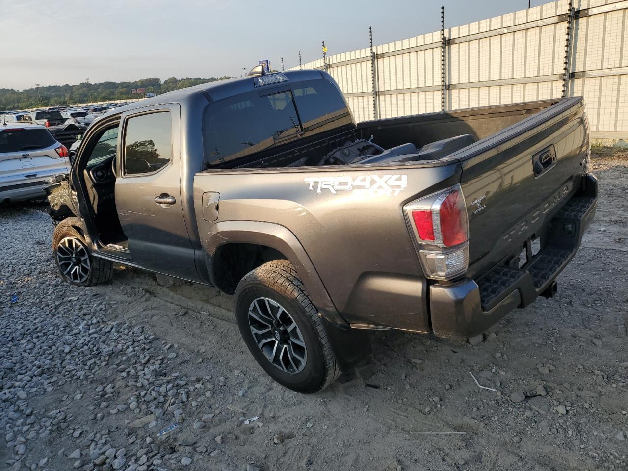 2022 TOYOTA TACOMA DOUBLE CAB VIN:3TMCZ5AN1NM532355