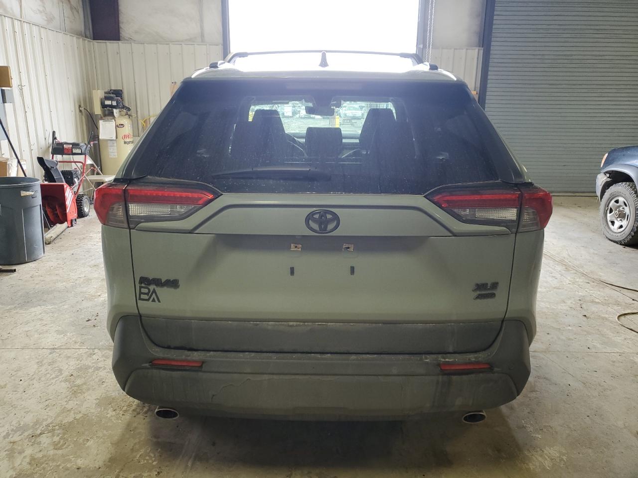 2022 TOYOTA RAV4 XLE PREMIUM VIN:JTMA1RFVXND089178