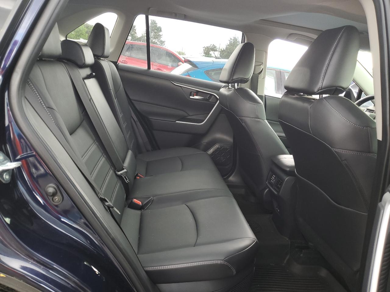 2022 TOYOTA RAV4 XLE PREMIUM VIN:JTMB6RFV2ND066919