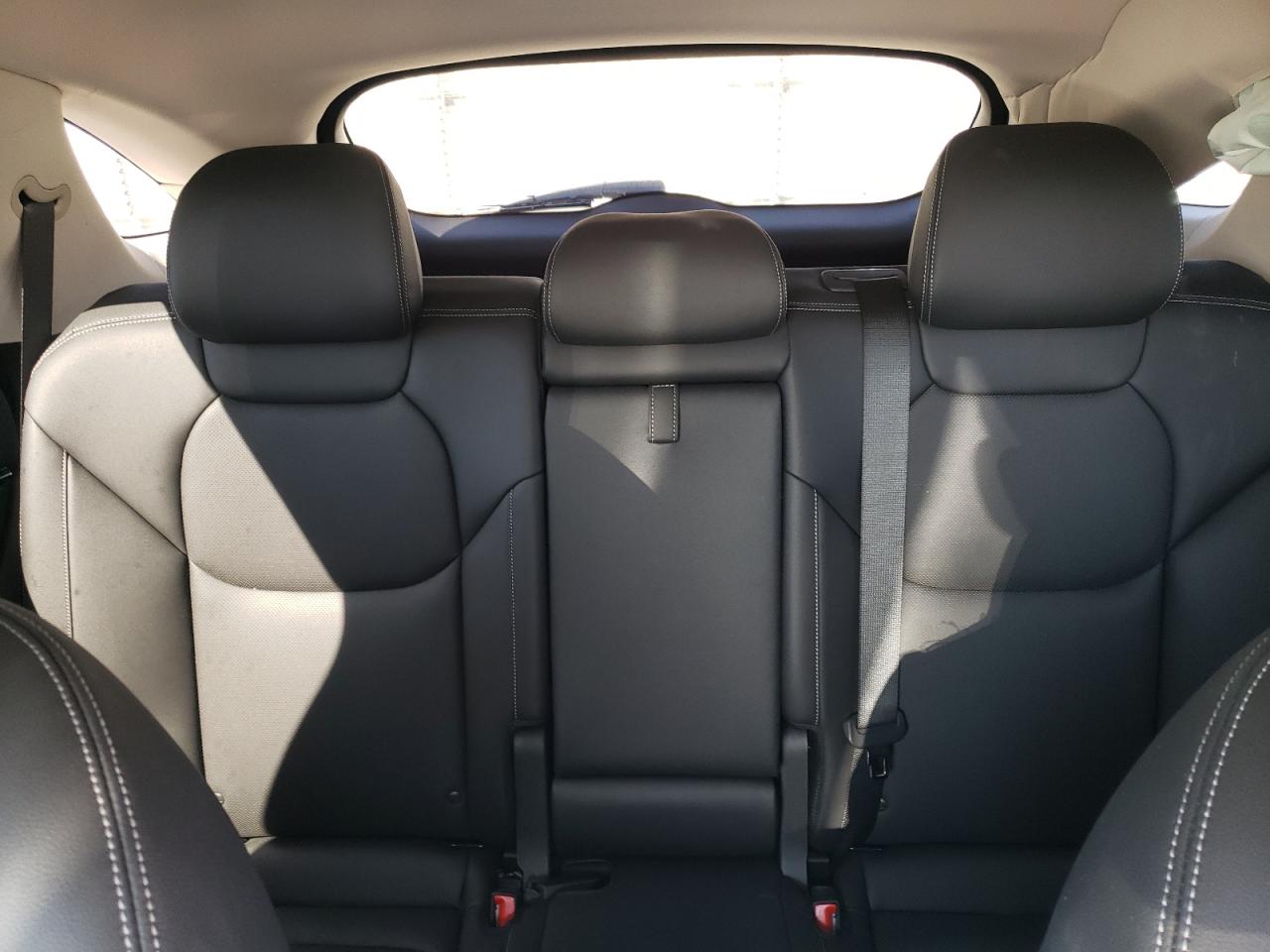 2024 GENESIS GV70 BASE VIN:5NMMADTB8RH004698