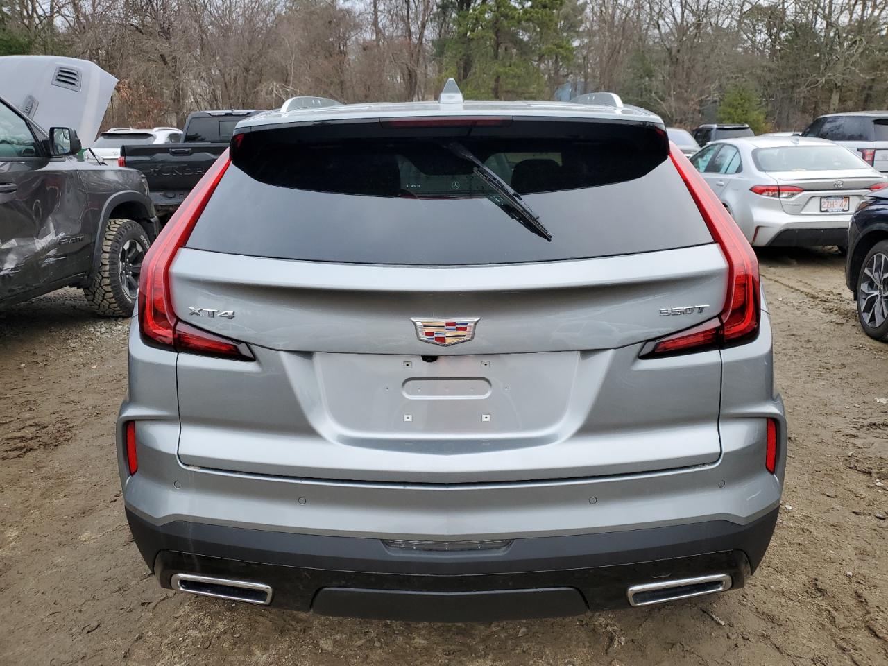 2024 CADILLAC XT4 PREMIUM LUXURY VIN:1GYFZCR46RF214874