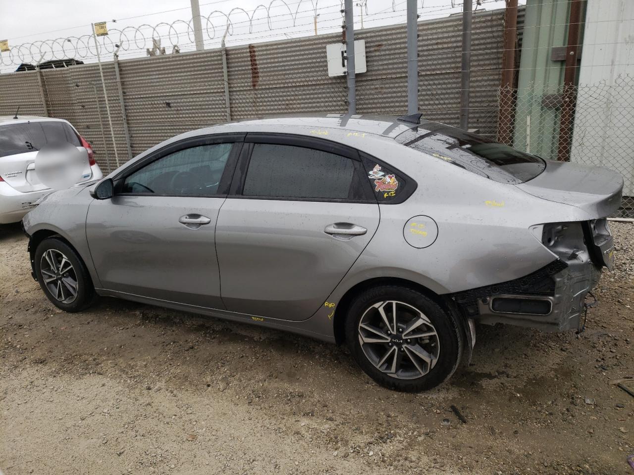 2022 KIA FORTE FE VIN:3KPF24AD2NE501385