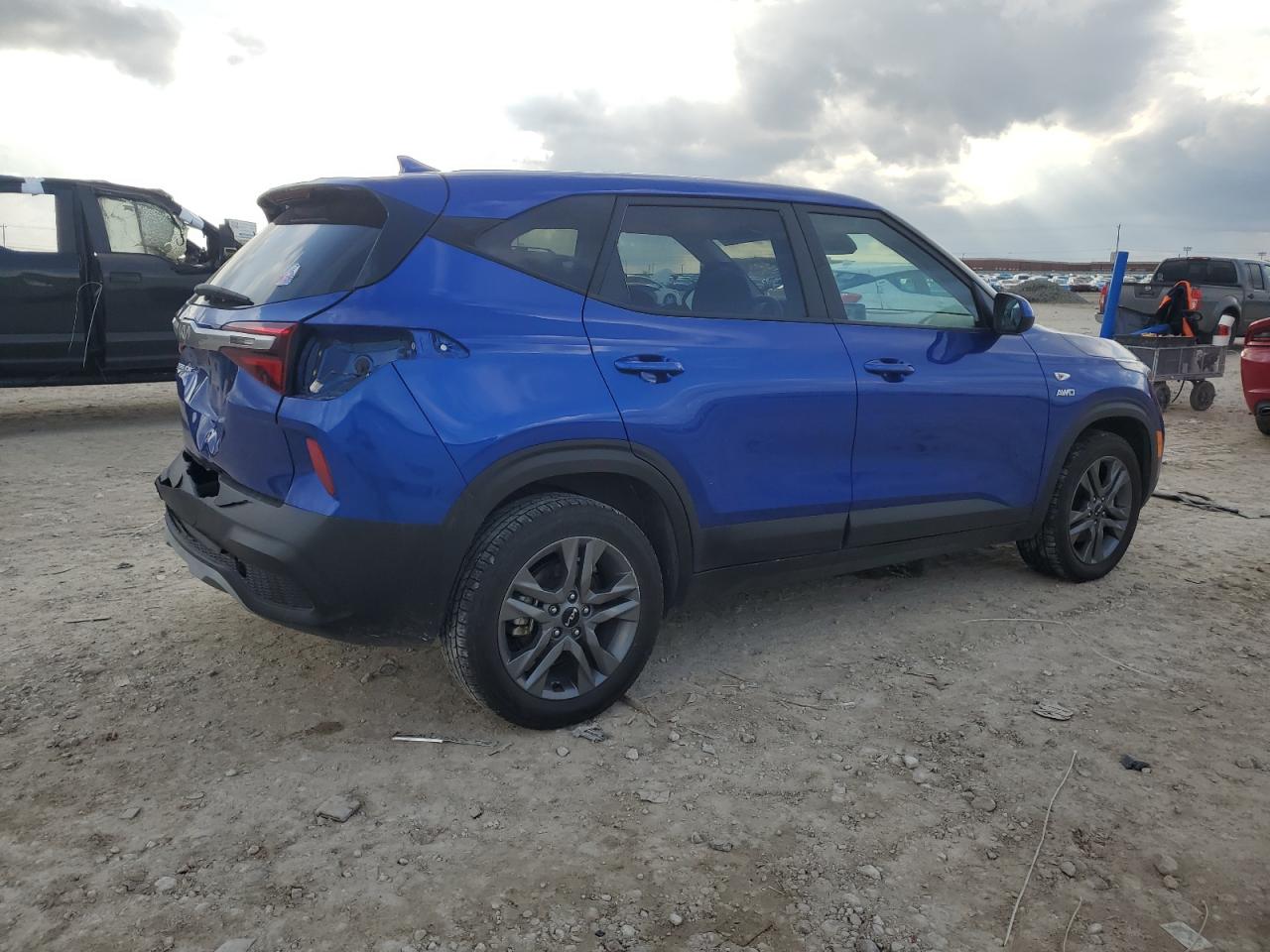 2023 KIA SELTOS LX VIN:KNDEPCAA2P7369678