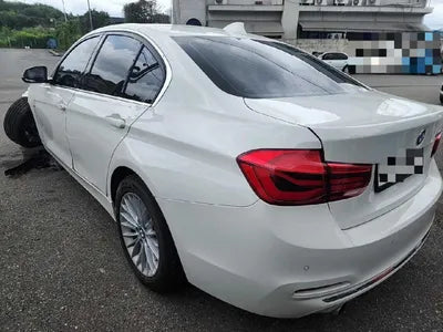 2017 BMW 320 VIN: