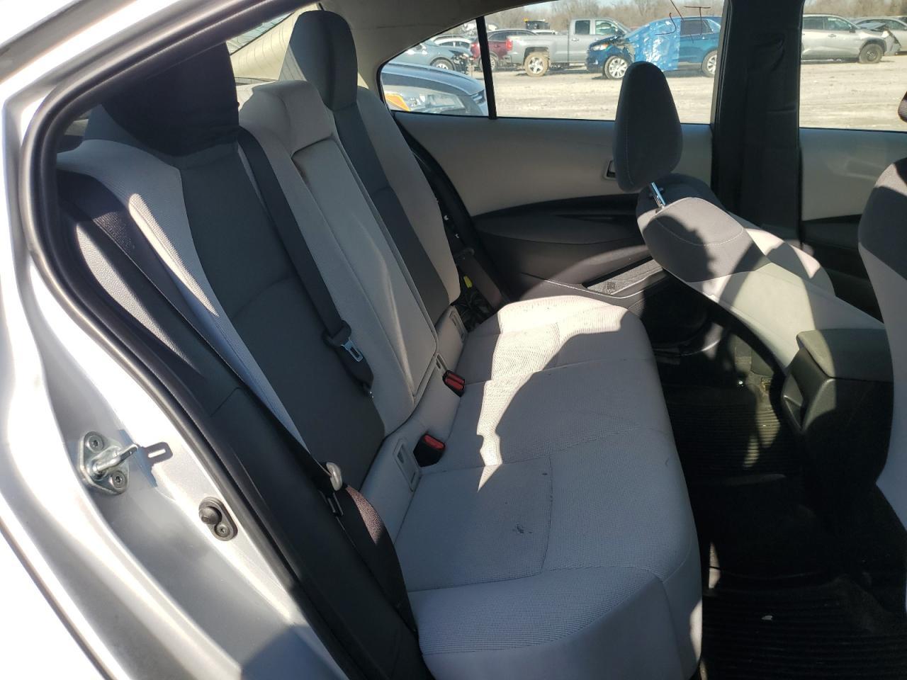 2022 TOYOTA COROLLA LE VIN:JTDEPMAE3NJ226831