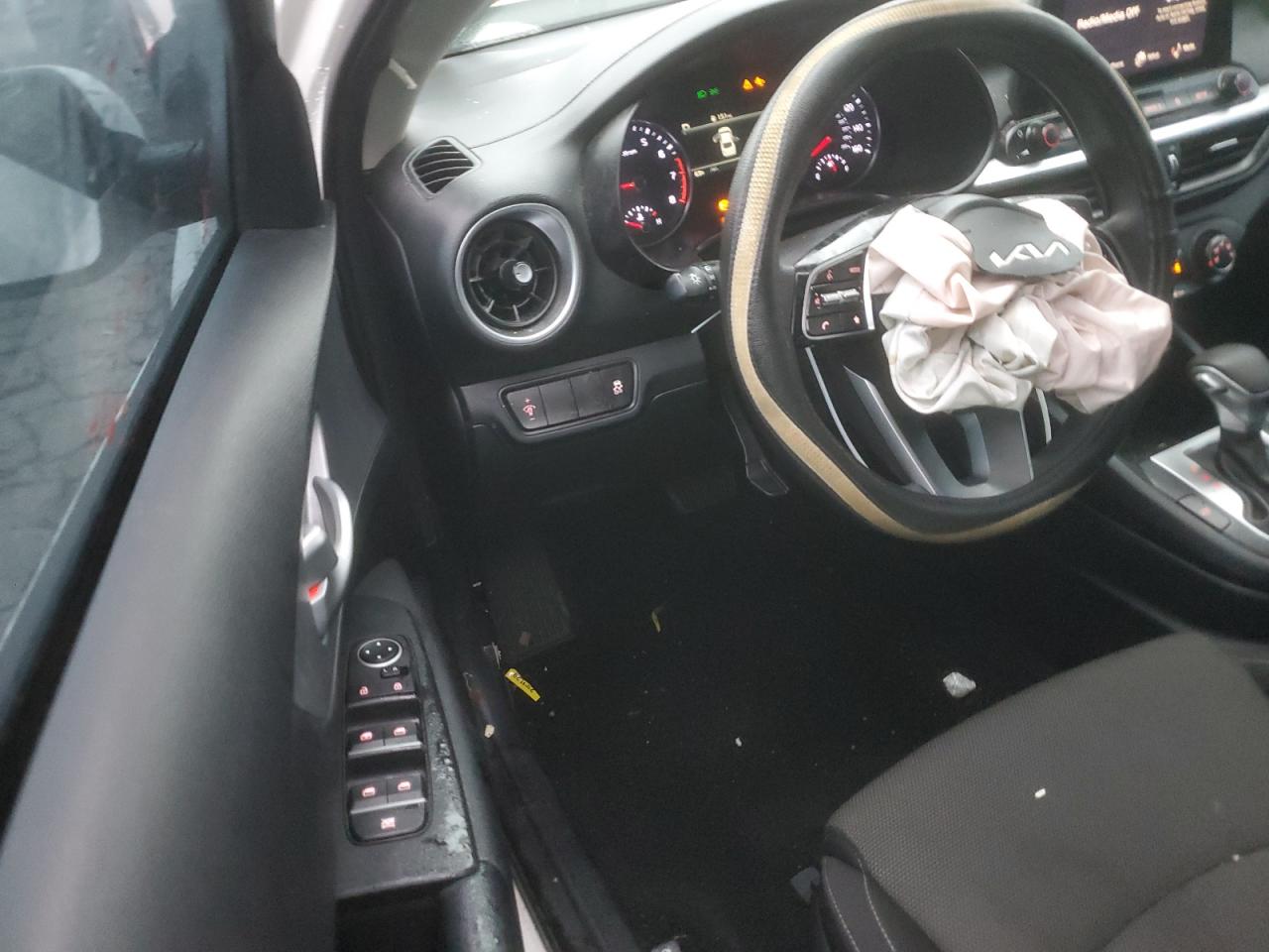 2023 KIA FORTE LX VIN:3KPF24AD8PE600456