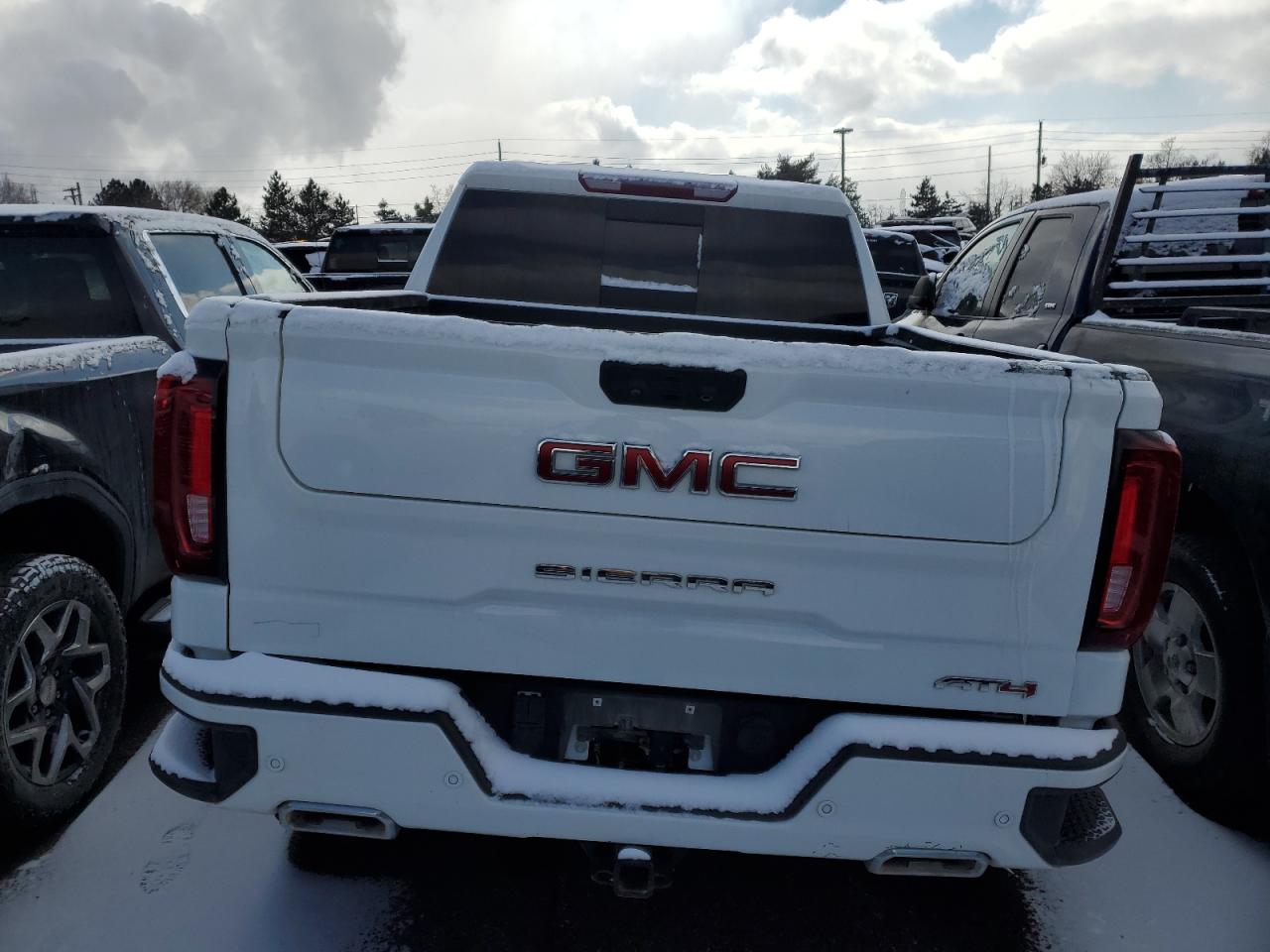 2023 GMC SIERRA K1500 AT4 VIN:1GTUUEE88PZ190606