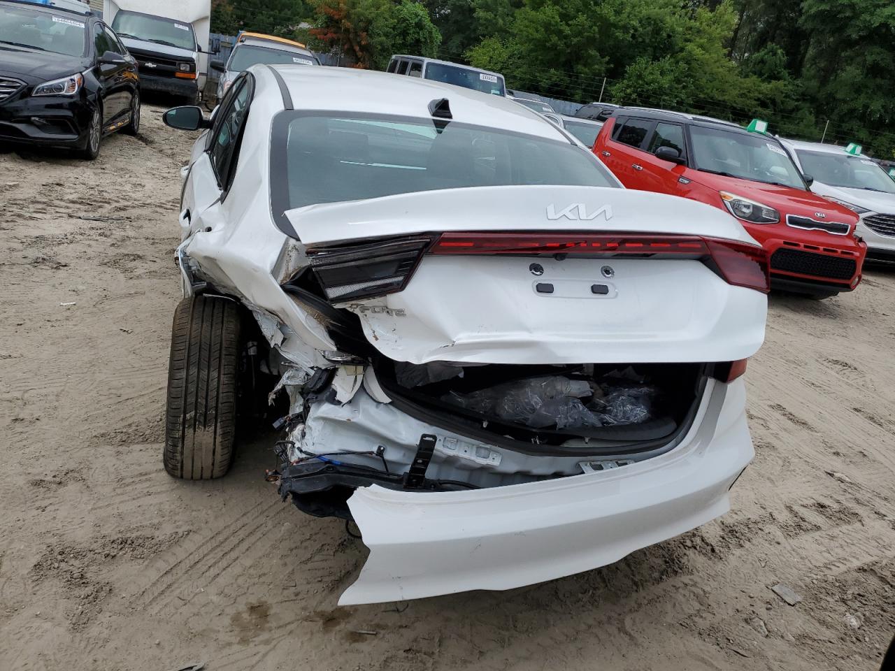 2022 KIA FORTE FE VIN:3KPF24AD2NE499833