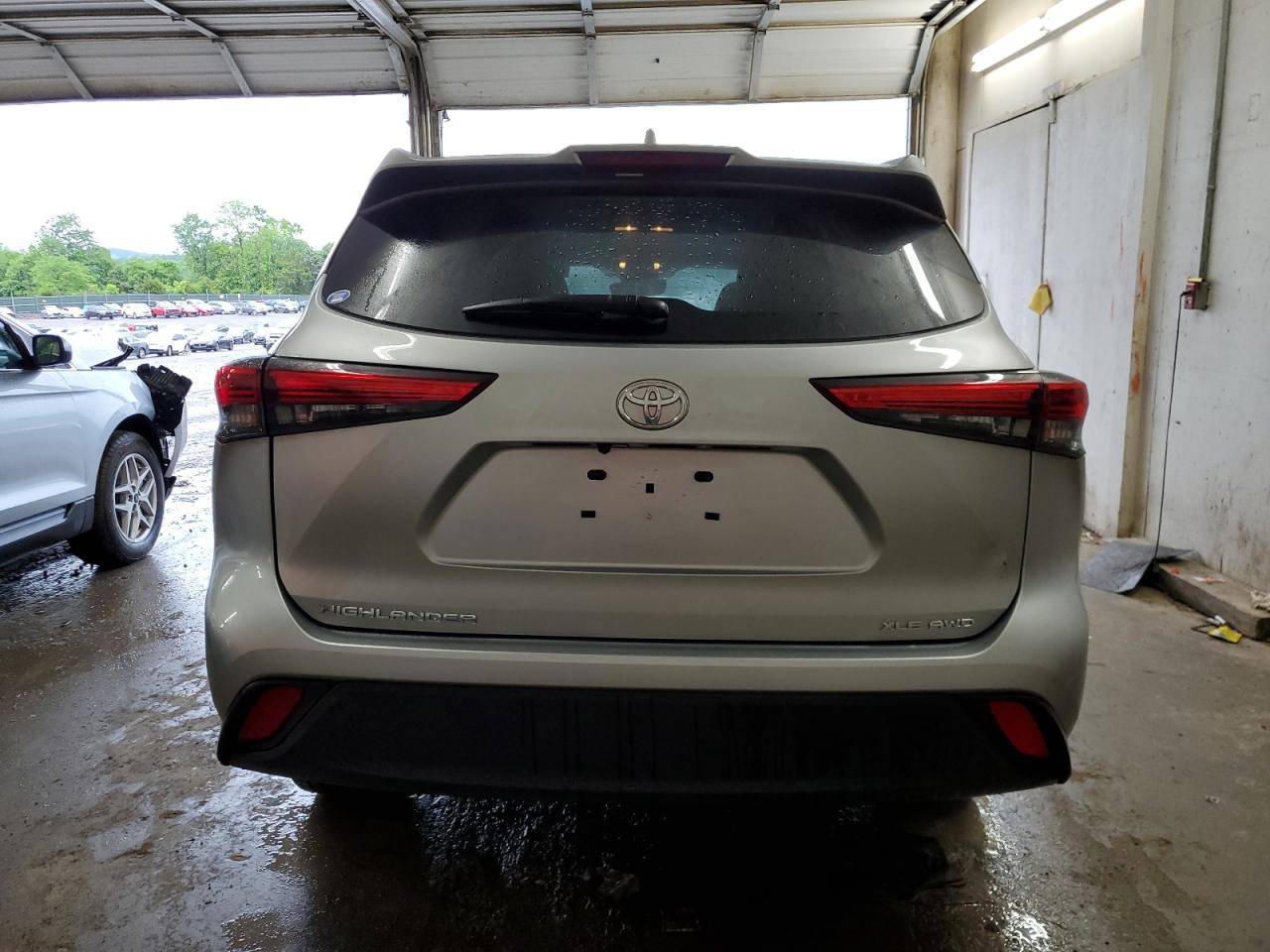 2022 TOYOTA HIGHLANDER XLE VIN:5TDGZRBH3NS590470