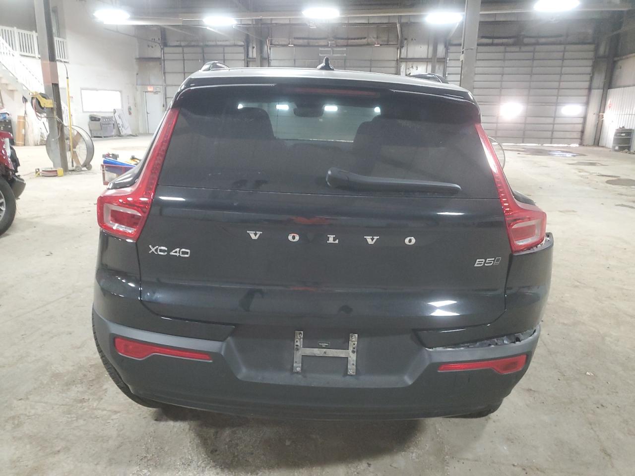 2024 VOLVO XC40 ULTIMATE VIN:YV4L12UM3R2264427