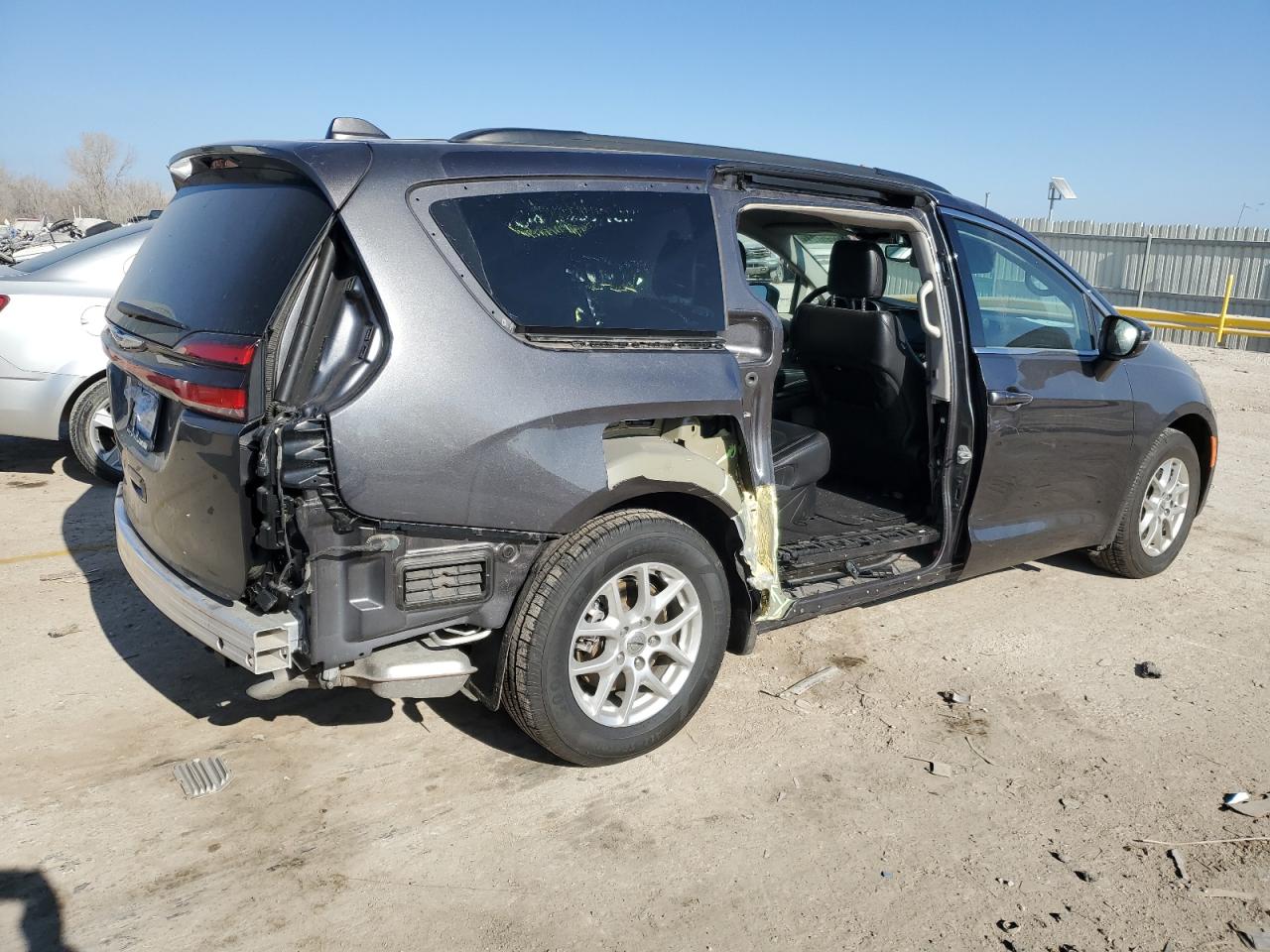 2022 CHRYSLER PACIFICA TOURING L VIN:2C4RC1BG1NR167673