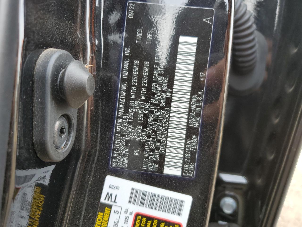 2022 TOYOTA HIGHLANDER XLE VIN:5TDHZRBH7NS255023