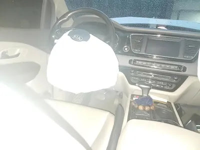 2017 Kia Carnival VIN: