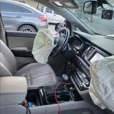 2017 Kia Carnival VIN: