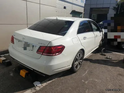 2015 Mercedes-Benz E 220 WDDHF0AB5GB239050 VIN:WDDHF0AB5GB239050