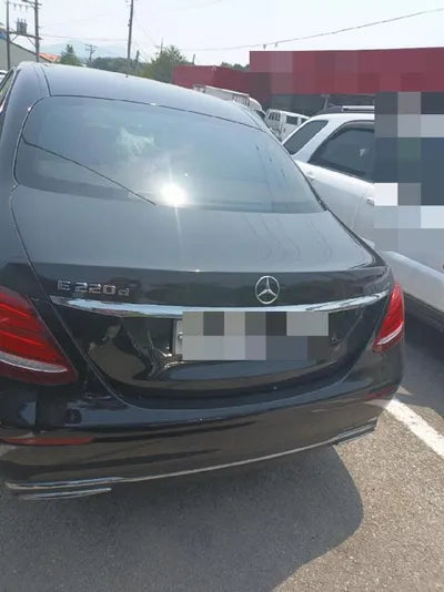 2016 Mercedes-Benz E 220 VIN: