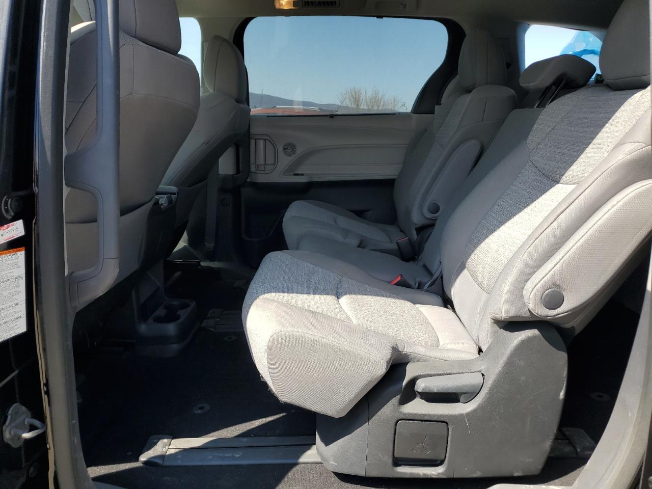 2024 TOYOTA SIENNA LE VIN:5TDBRKEC3RS187385