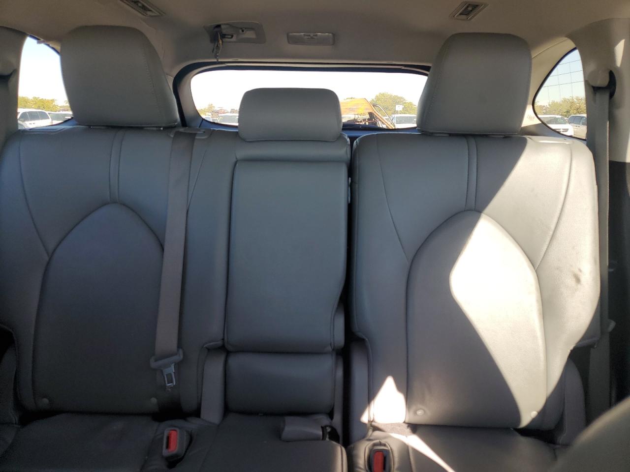 2022 TOYOTA HIGHLANDER L VIN:5TDCZRAH2NS117305