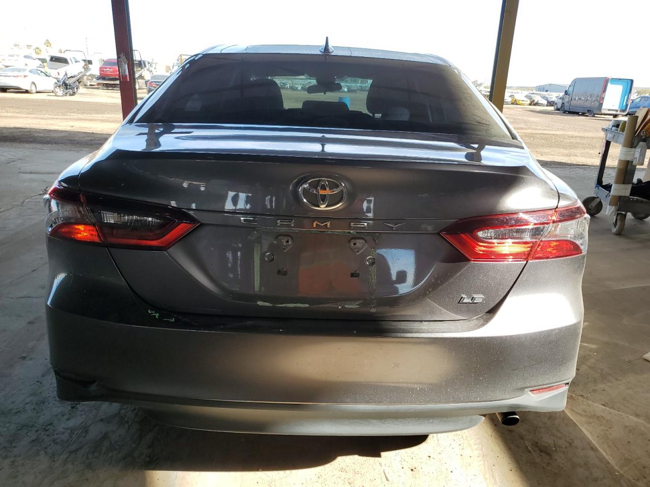 2022 TOYOTA CAMRY LE VIN:4T1C11AK0NU637563