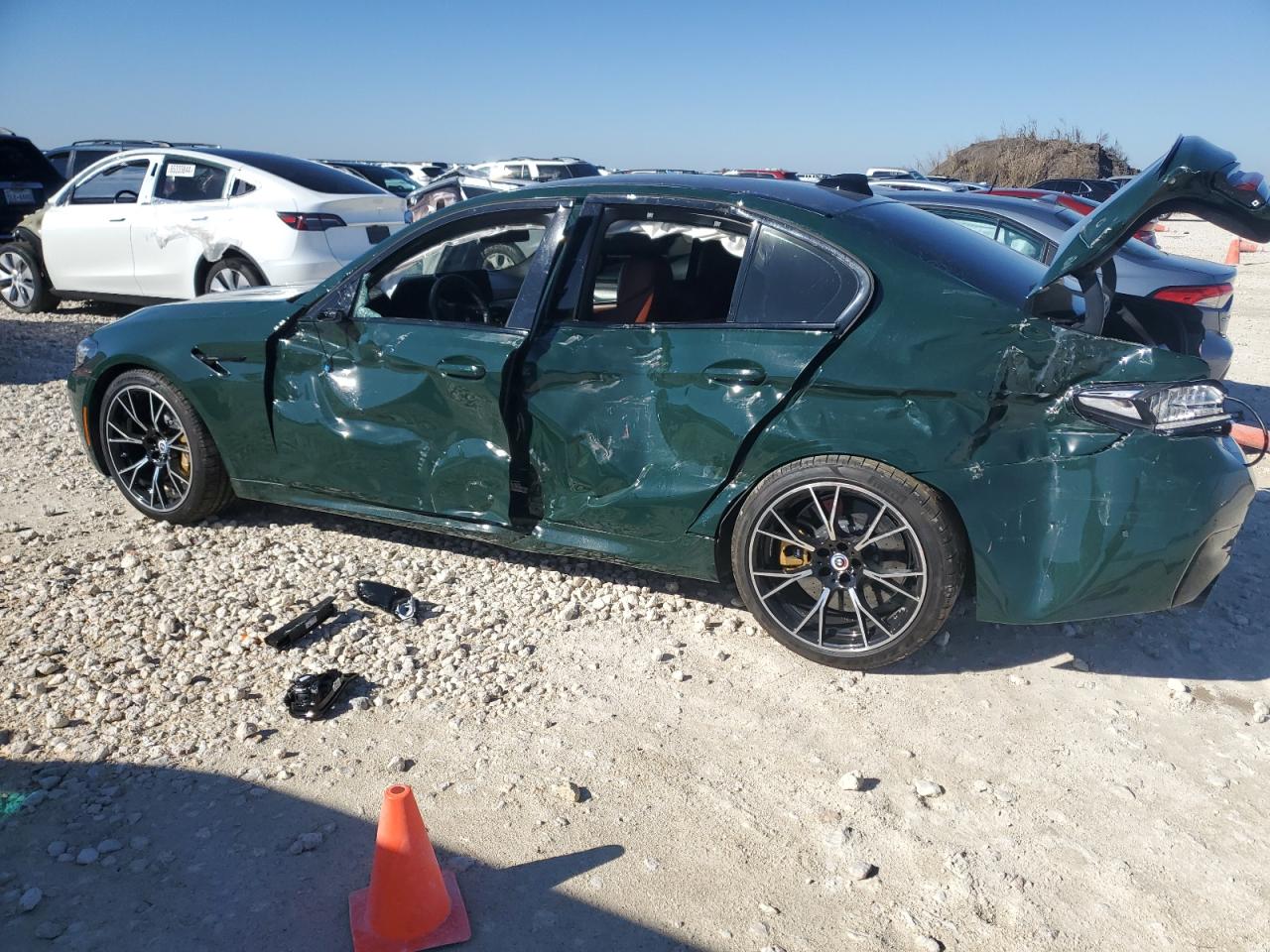 2023 BMW M5  VIN:WBS83CH02PCM33496