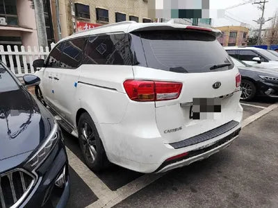 2017 Kia Carnival VIN: