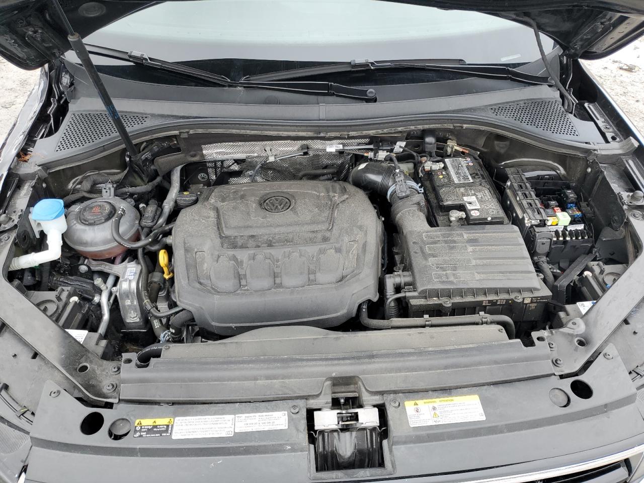 2022 VOLKSWAGEN TIGUAN SE R-LINE BLACK VIN:3VV8B7AX0NM155204