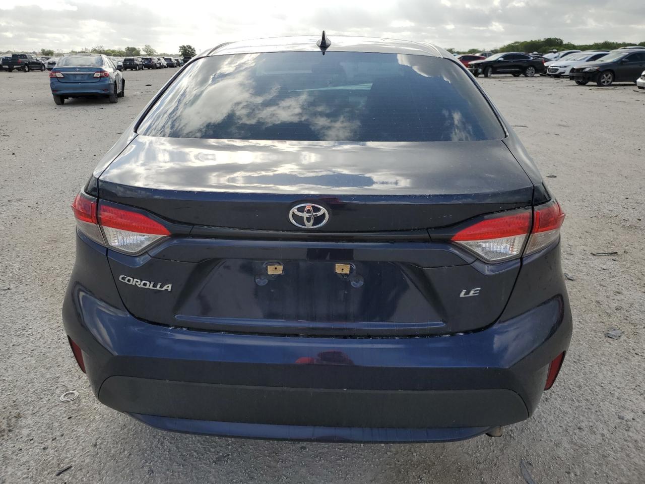 2022 TOYOTA COROLLA LE VIN:5YFEPMAE6NP385208