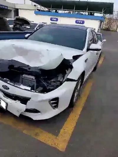 2016 Kia K5 KNAGX417GGA014670 VIN:KNAGX417GGA014670