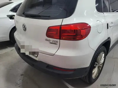 2016 Volkswagen Tiguan VIN: