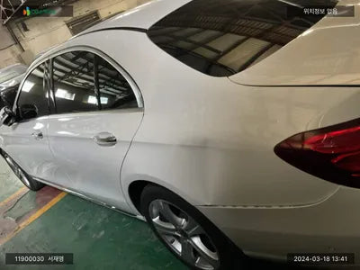 2018 Mercedes-Benz E 220 WDDZF0FB6JA433290 VIN:WDDZF0FB6JA433290