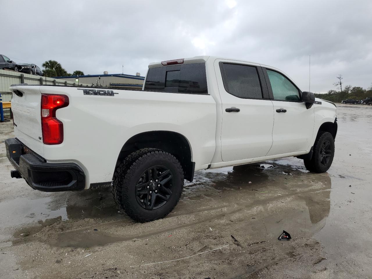 2024 CHEVROLET SILVERADO K1500 LT TRAIL BOSS VIN:3GCUDFE83RG418326