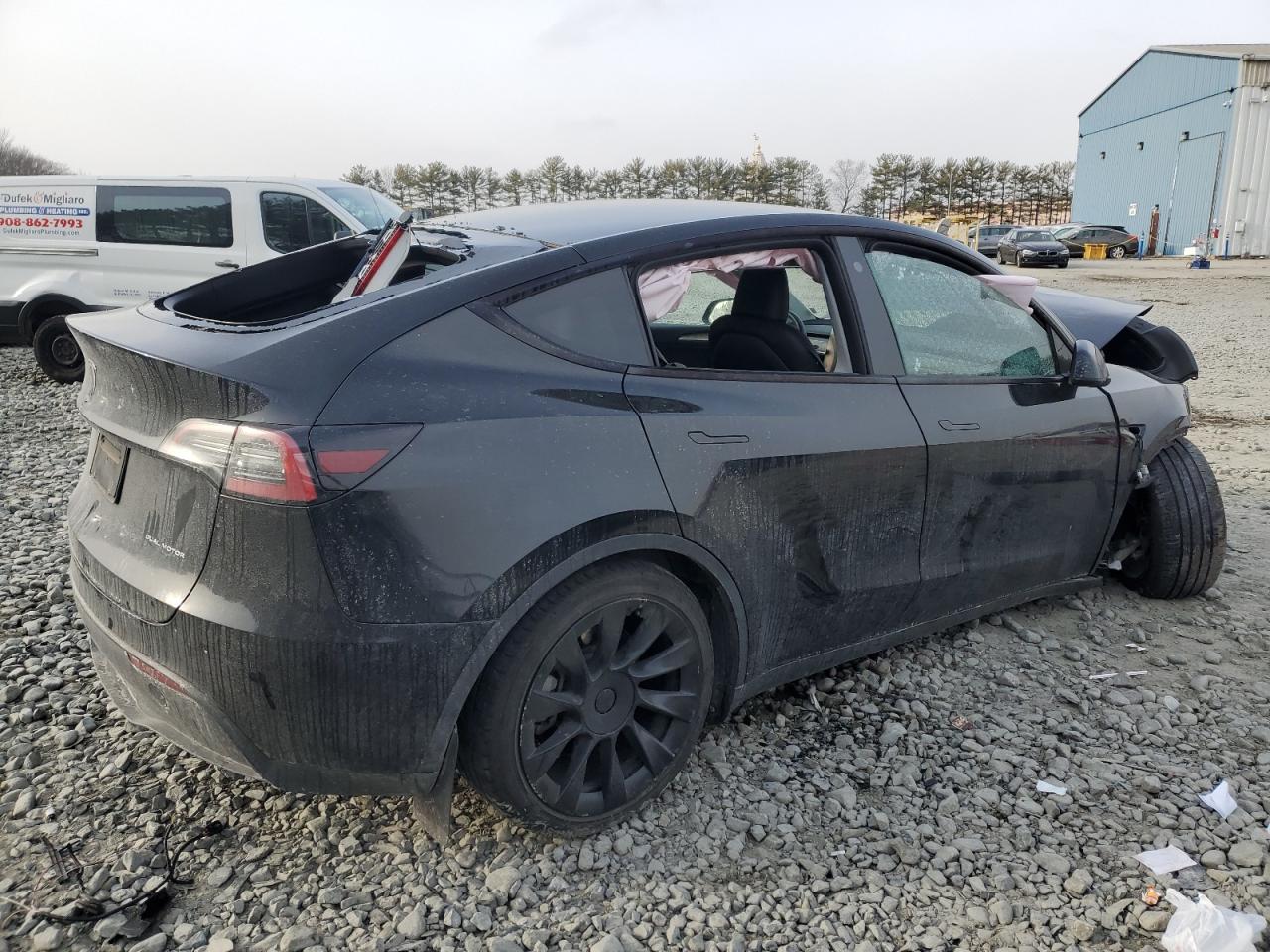 2023 TESLA MODEL Y  VIN:7SAYGDEE8PA094313