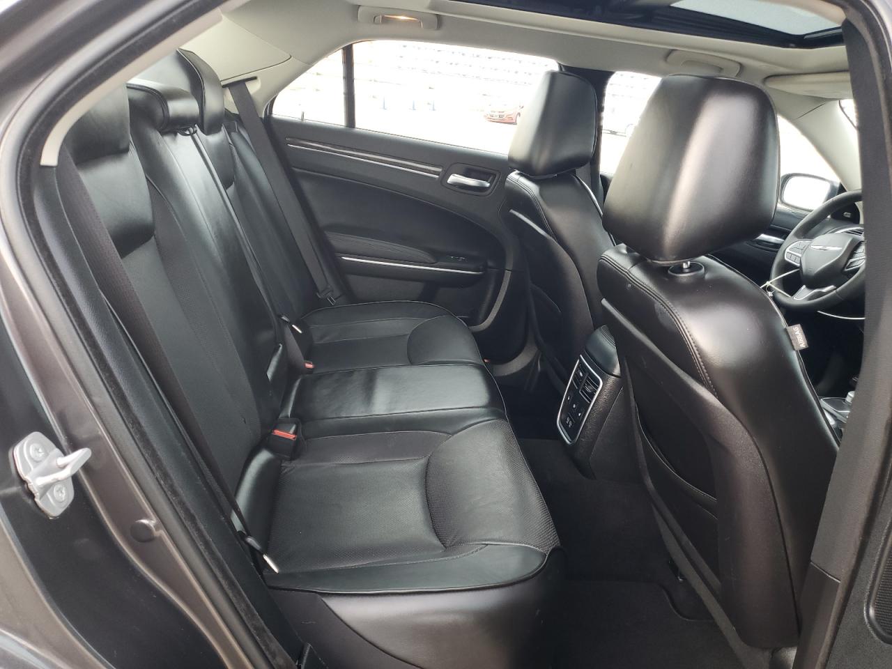 2022 CHRYSLER 300 TOURING L VIN:2C3CCASG8NH236925