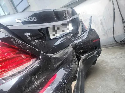 2016 Mercedes-Benz E 220 VIN: