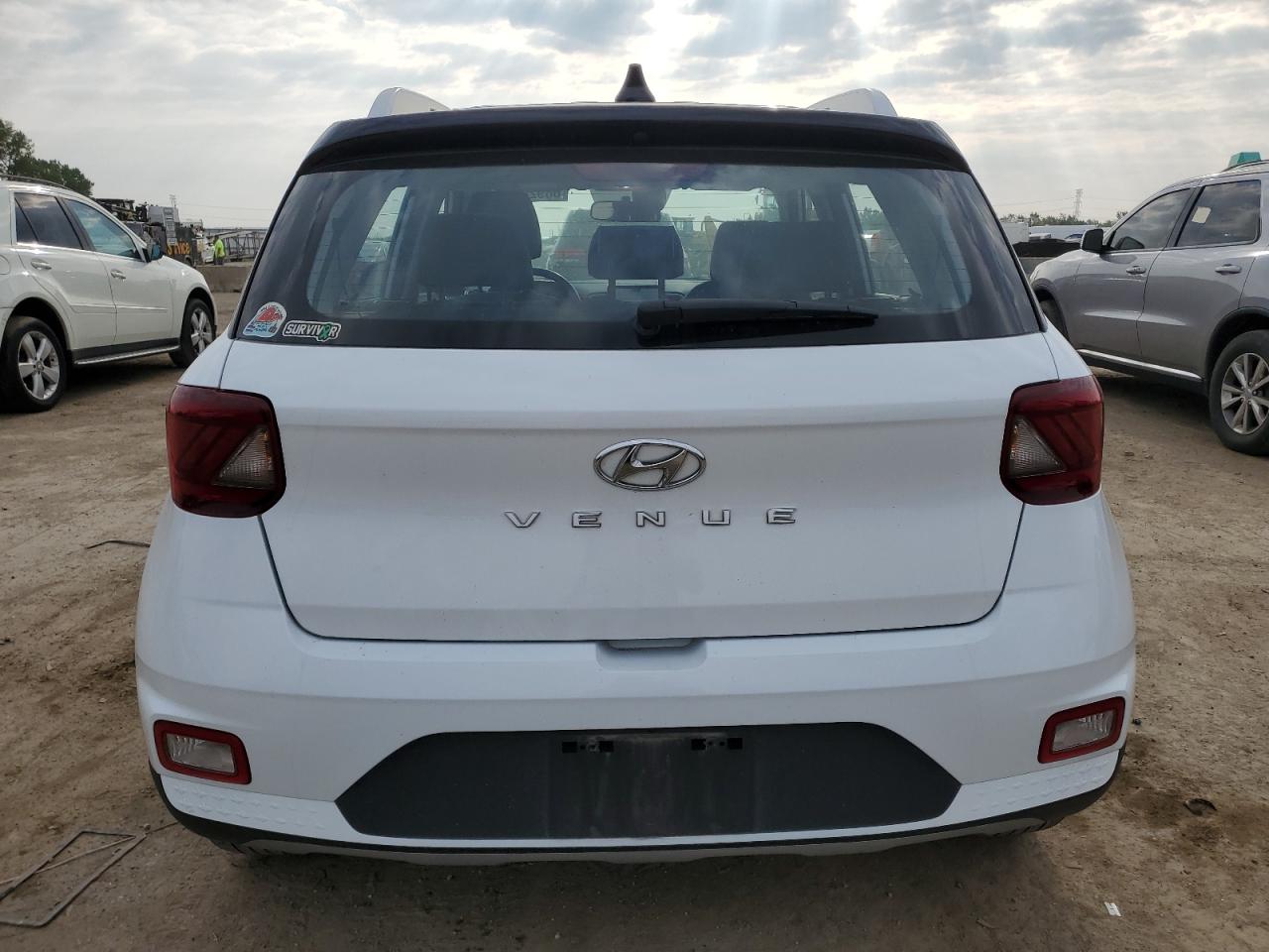 2022 HYUNDAI VENUE SEL VIN:KMHRC8A38NU207527