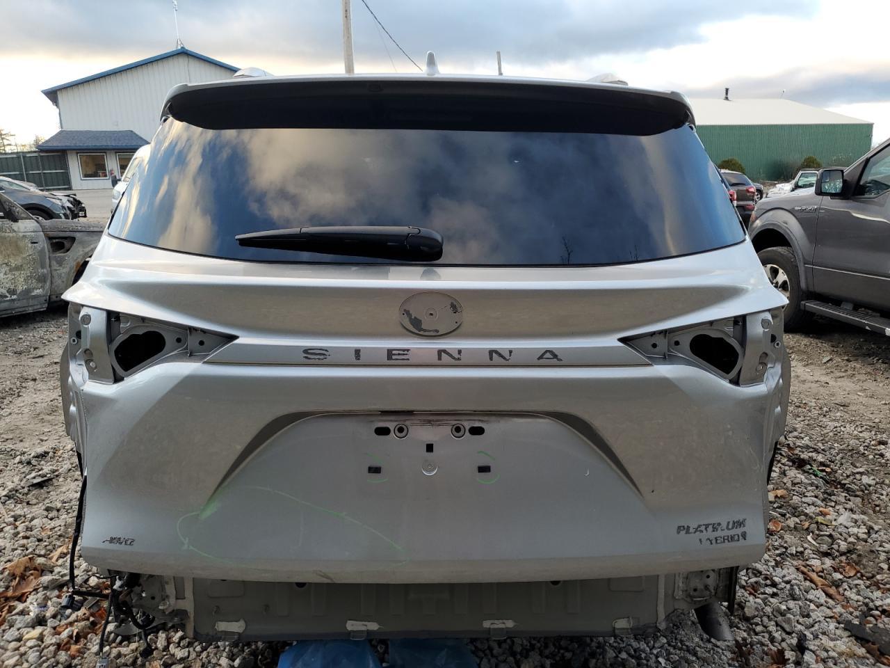 2023 TOYOTA SIENNA LIMITED VIN:5TDESKFC7PS090185