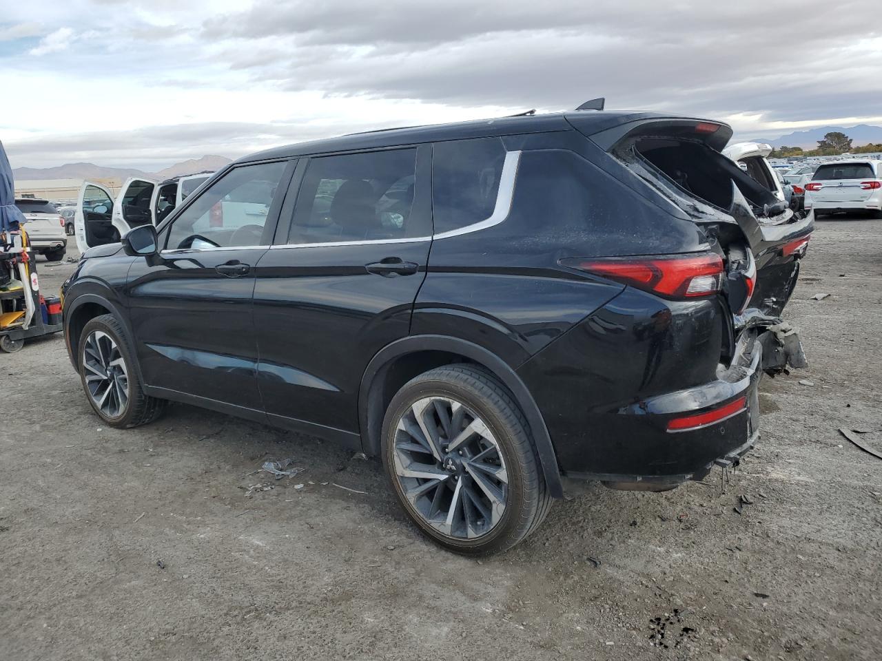 2022 MITSUBISHI OUTLANDER SE VIN:JA4J3UA81NZ009584