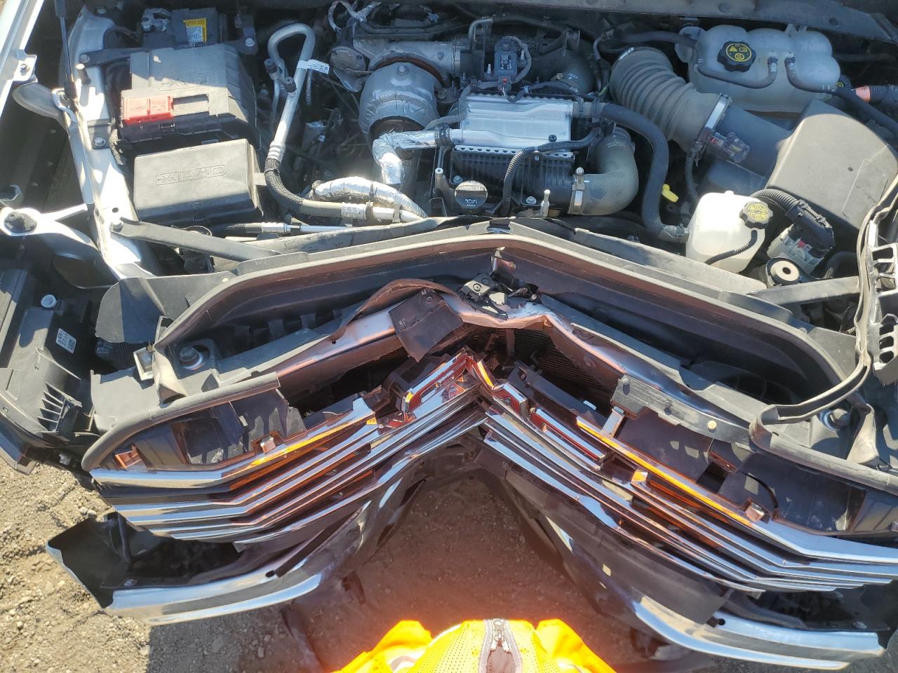 2022 GMC SIERRA K1500 SLT VIN:3GTUUDETXNG609213