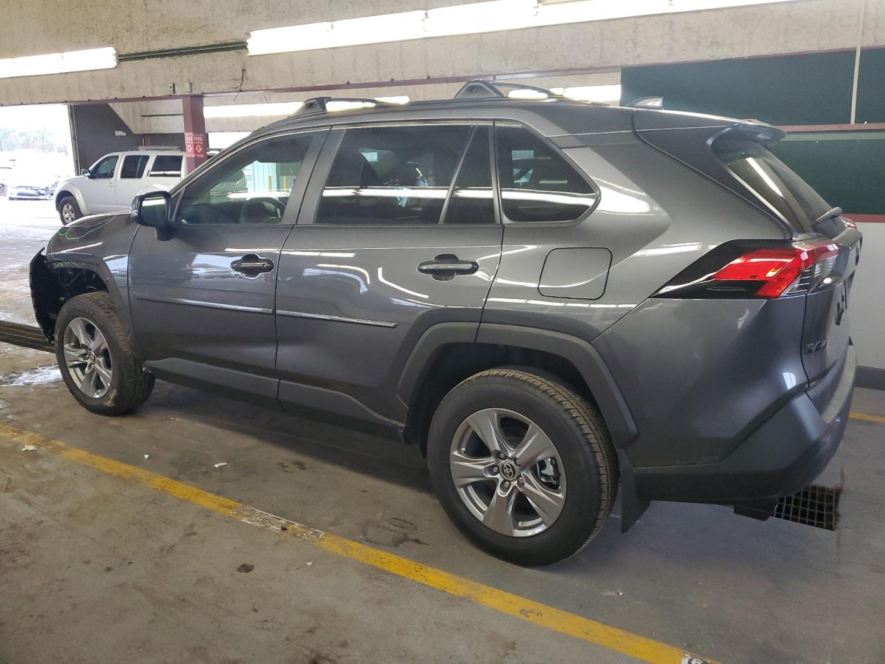 2024 TOYOTA RAV4 XLE VIN:2T3P1RFV0RC411797