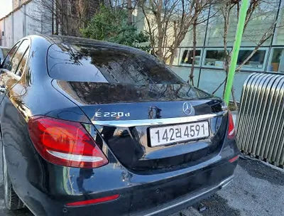 2018 Mercedes-Benz E 220 WDDZF0FB7JA457257 VIN:WDDZF0FB7JA457257