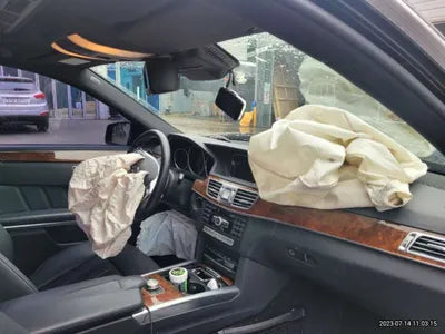 2015 Mercedes-Benz E 300 WDDHF5FB8FB162579 VIN:WDDHF5FB8FB162579