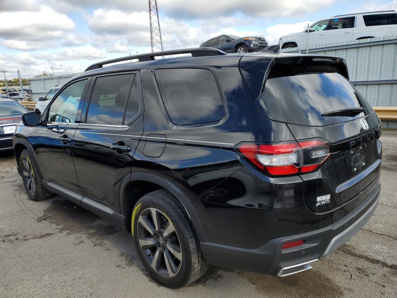 2023 HONDA PILOT TOURING VIN:5FNYG1H71PB022770