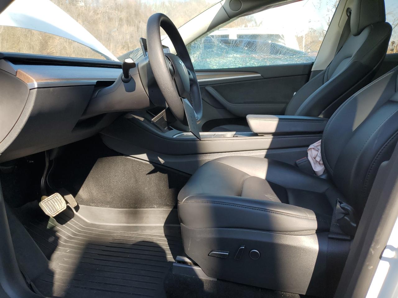 2023 TESLA MODEL Y  VIN:7SAYGDEE5PF785124