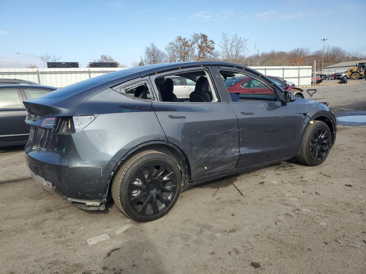 2023 TESLA MODEL Y  VIN:7SAYGDEE3PA203079