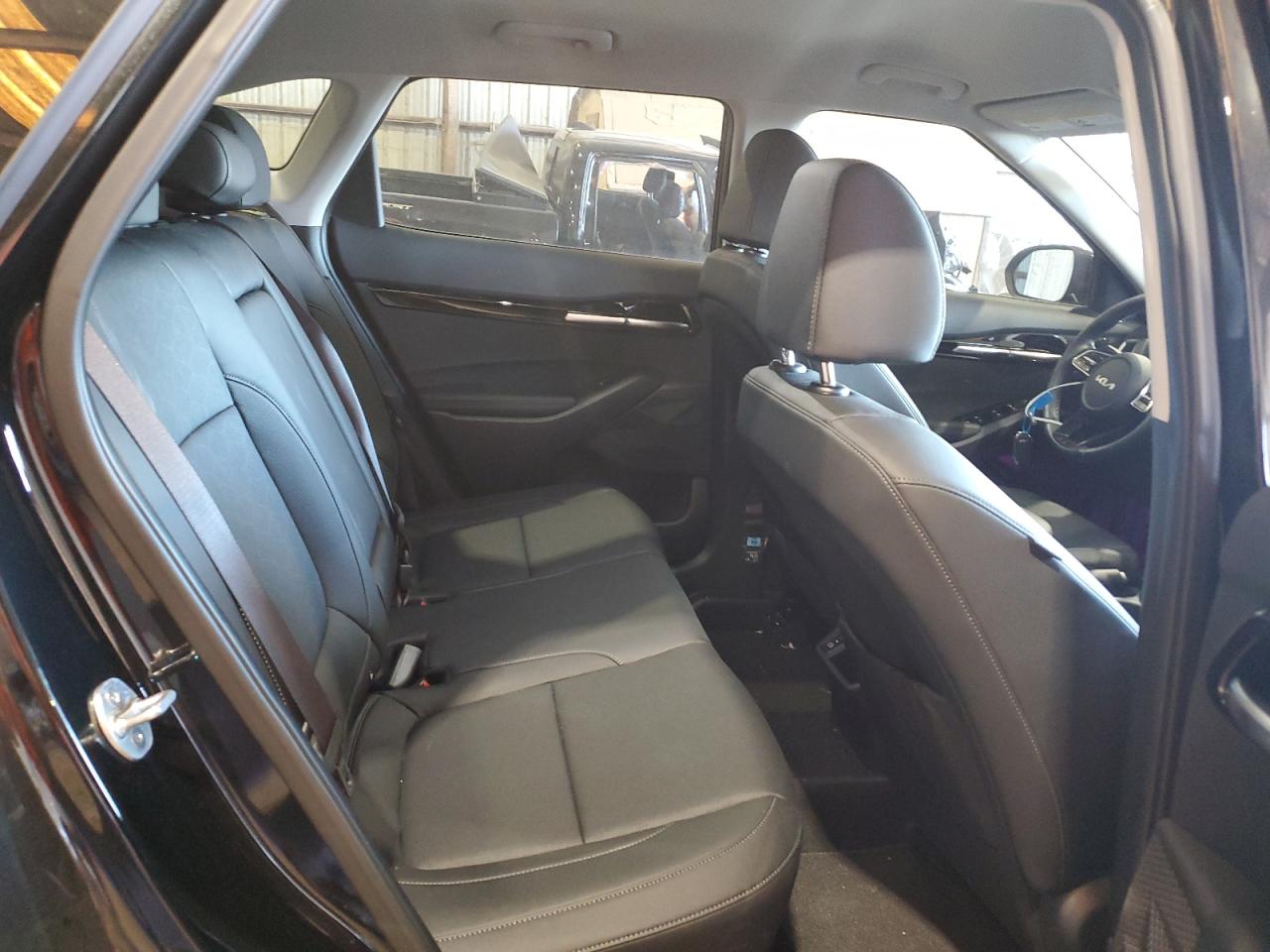 2024 KIA SELTOS EX VIN:KNDER2AA9R7585731