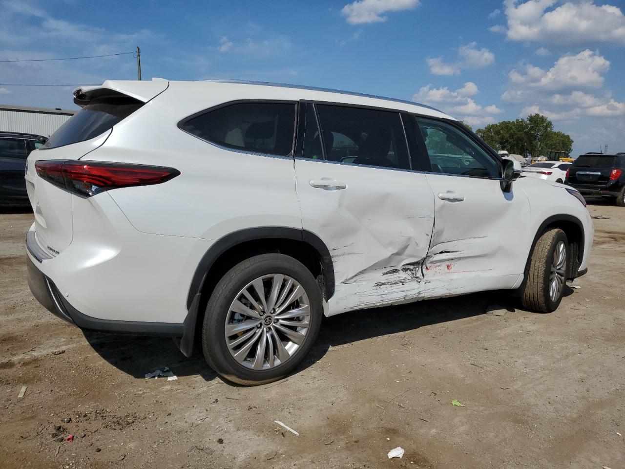 2023 TOYOTA HIGHLANDER L VIN:5TDKDRAH0PS044934