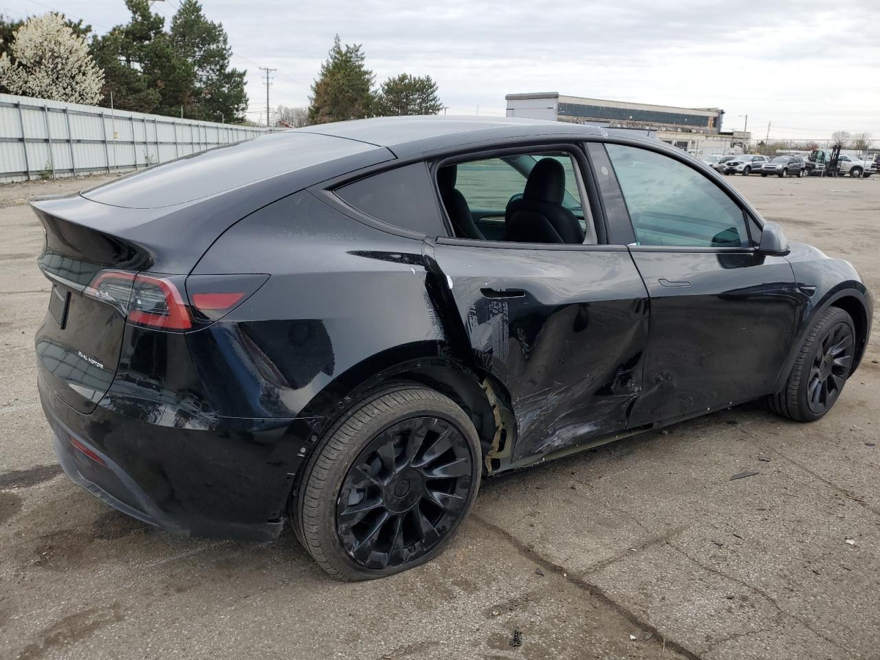 2023 TESLA MODEL Y  VIN:7SAYGDEE8PF875674